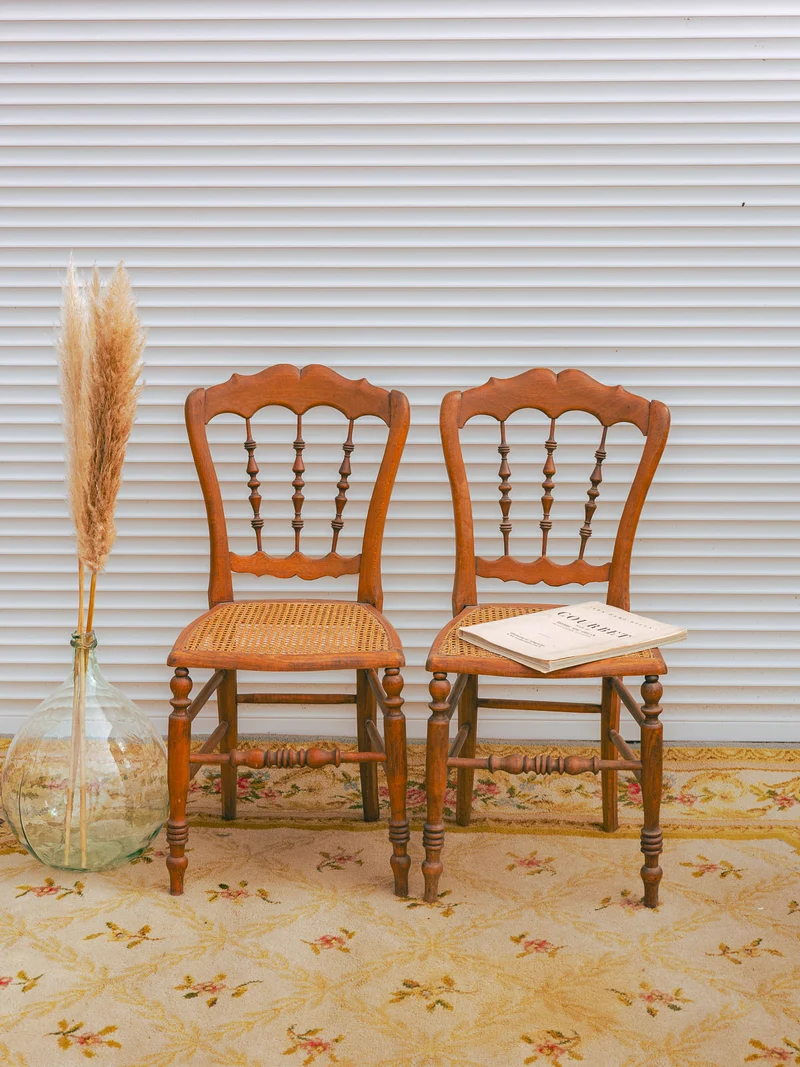 Claude, le lot de 4 chaises en bois et cannage N°1559