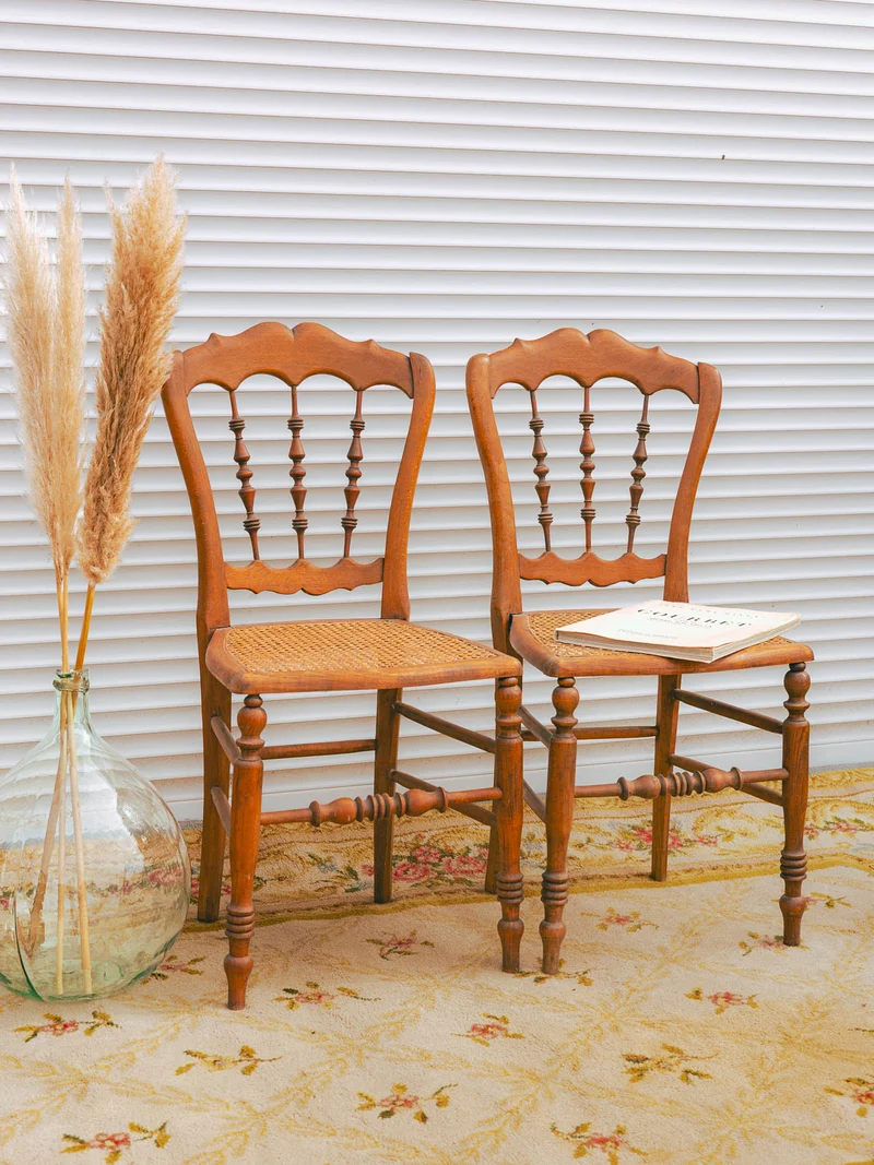 Claude, le lot de 4 chaises en bois et cannage N°1559