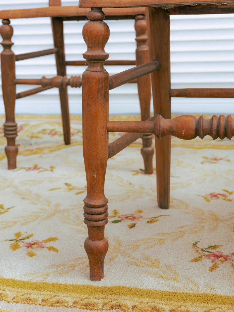 Claude, le lot de 4 chaises en bois et cannage N°1559