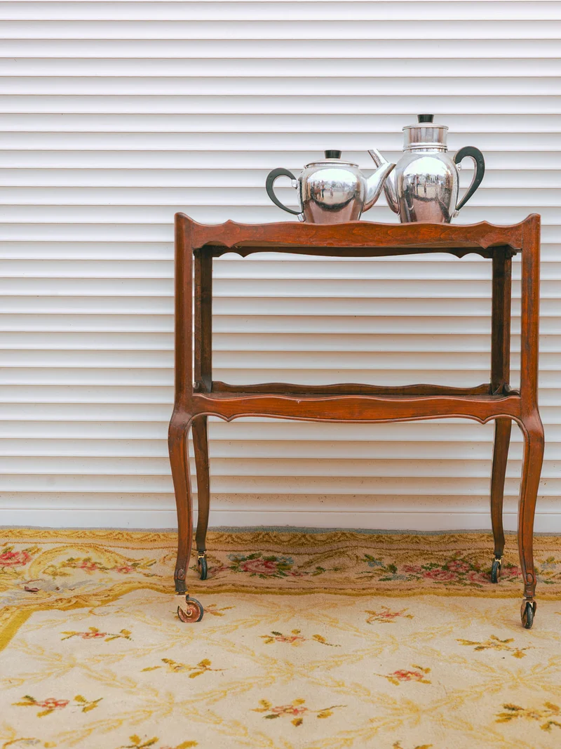 Henriette, la desserte roulante en bois N°212