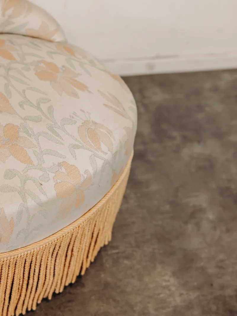 Ernest, le fauteuil crapaud en jacquard fleuri N°1597