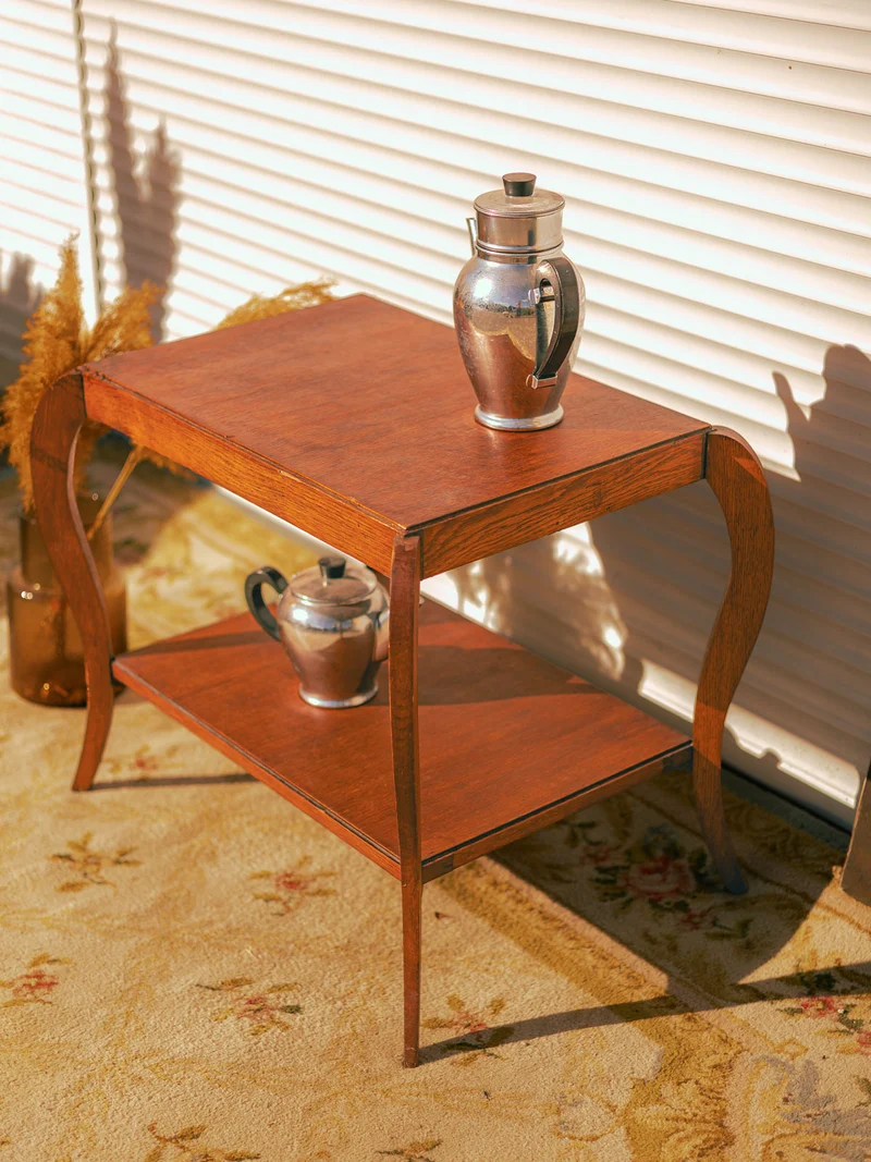 Léonie, la table basse en bois aux pieds galbés N°1131