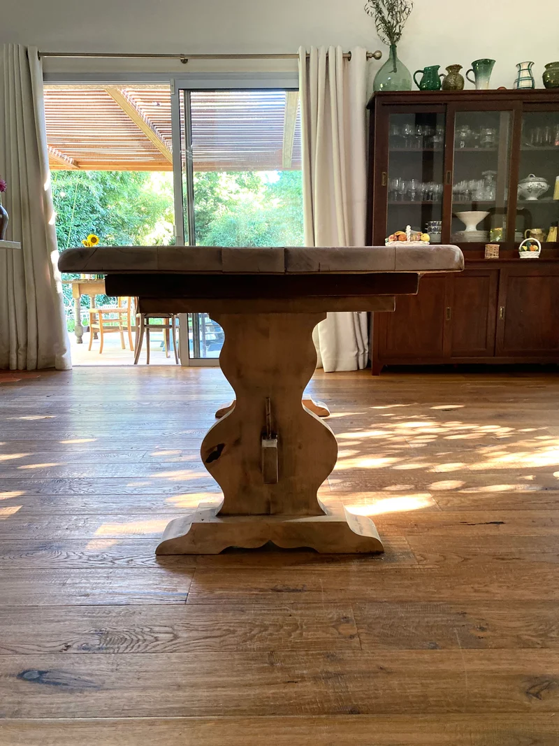 Table de monastère en chêne ancien