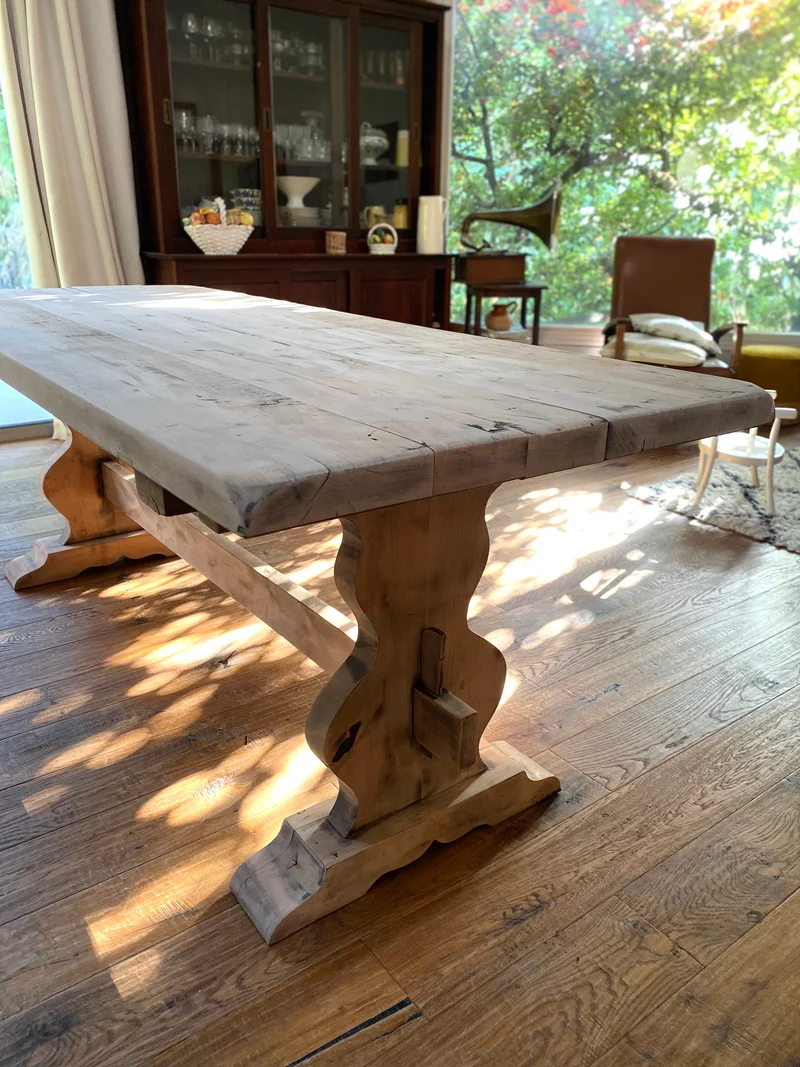 Table de monastère en chêne ancien