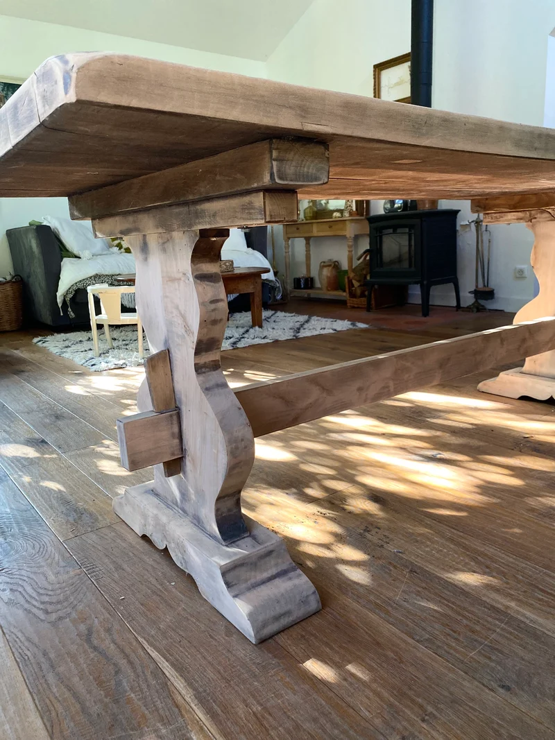 Table de monastère en chêne ancien