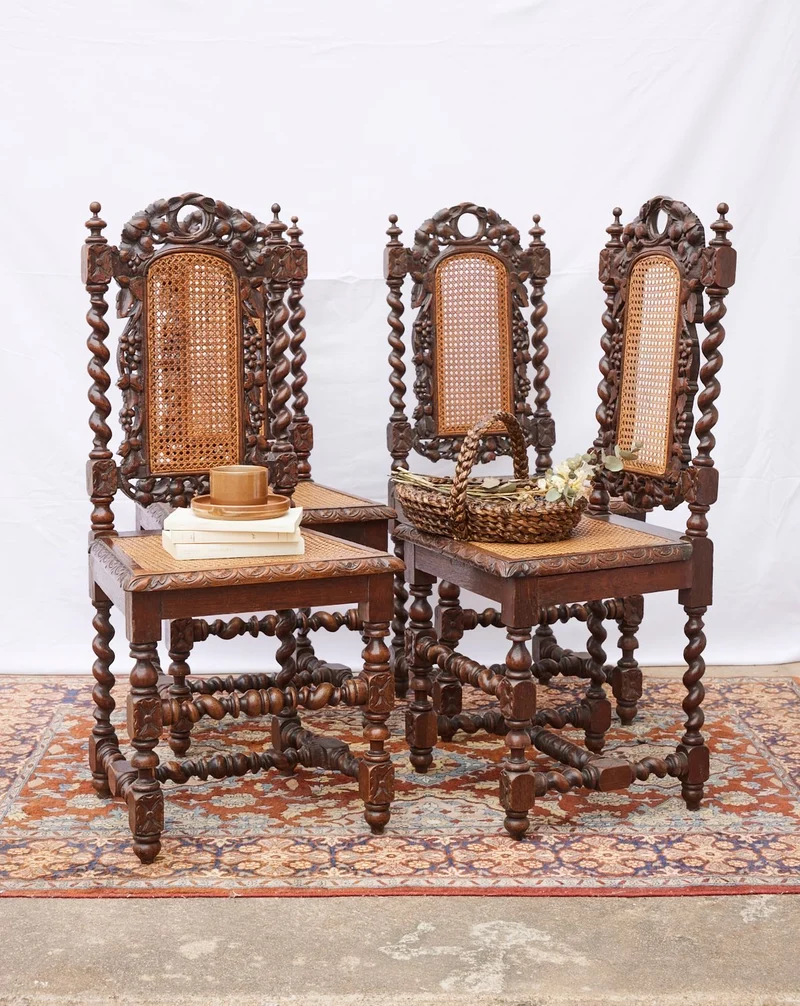 Claude, le lot de 4 chaises en chêne et cannage N°1430