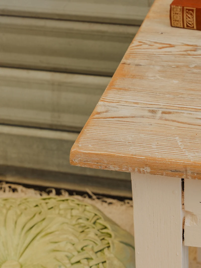 Léonie, la table basse en bois beige N°1581