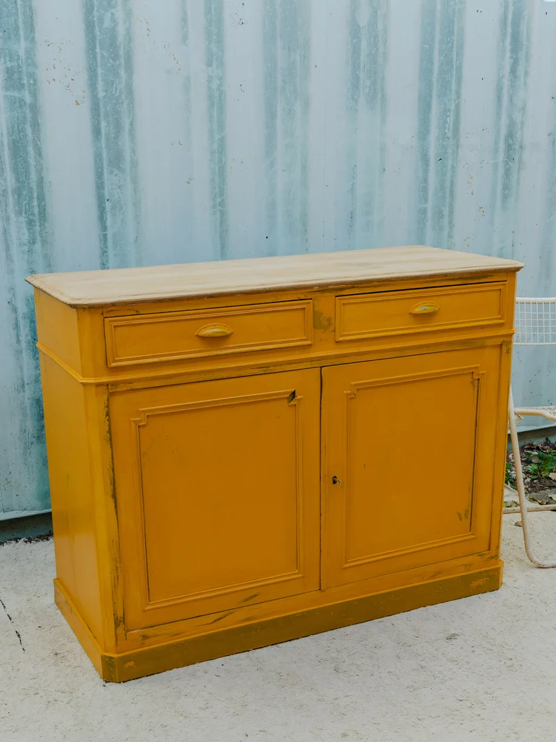 Gilbert, le buffet en bois jaune moutarde N°1908