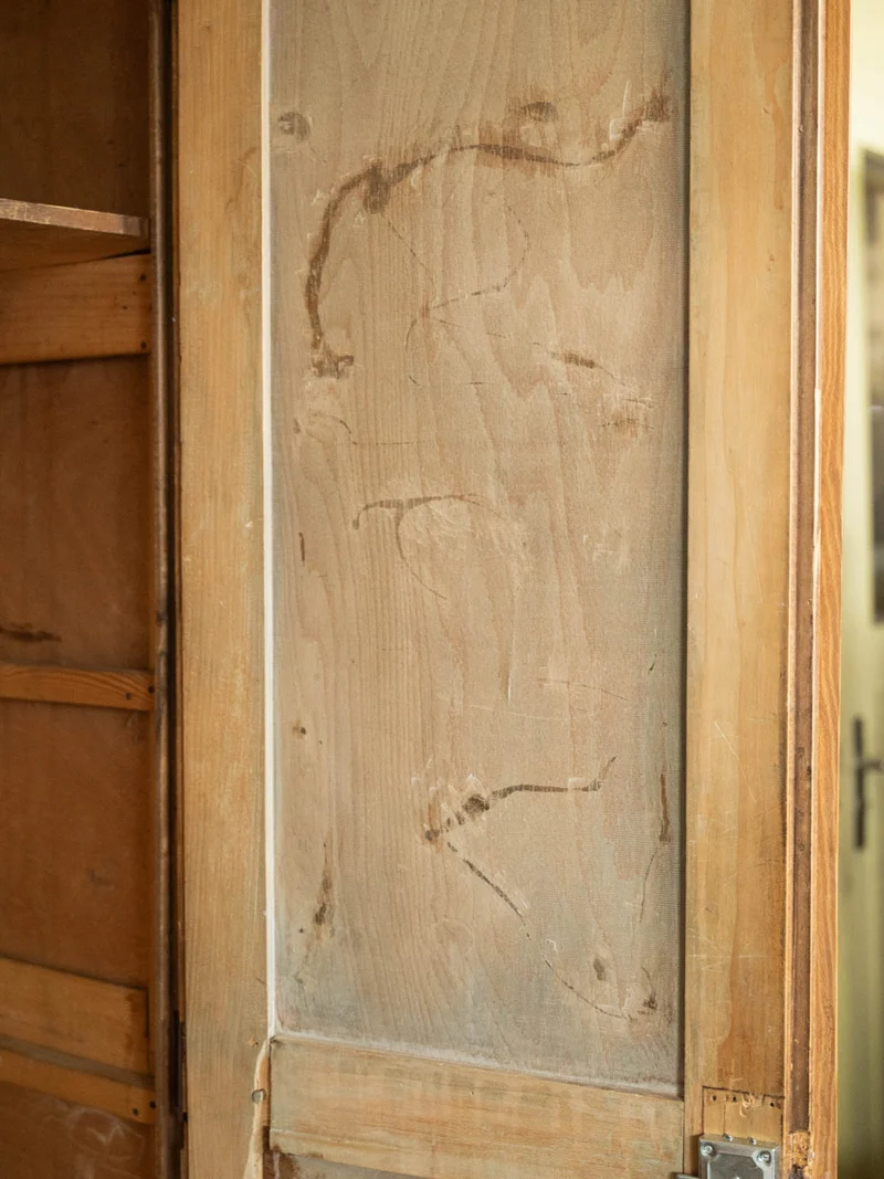 Blandine, l'armoire parisienne en bois clair N°520