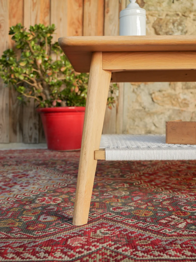 Donna, la table basse au filet blanc N°1591