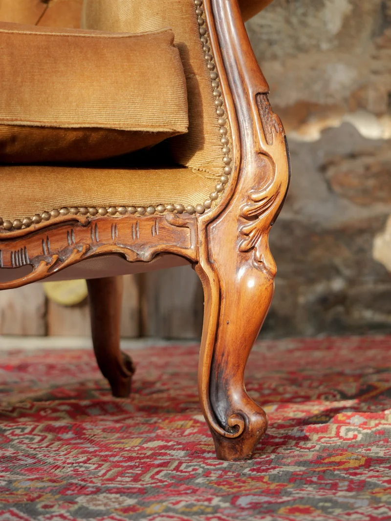 Ernest, le fauteuil rococo au dossier capitonné N°1615