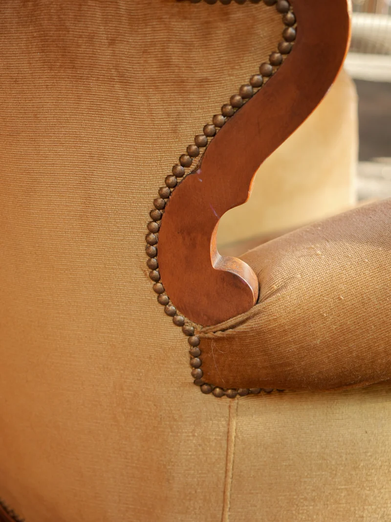 Ernest, le fauteuil rococo au dossier capitonné N°1615