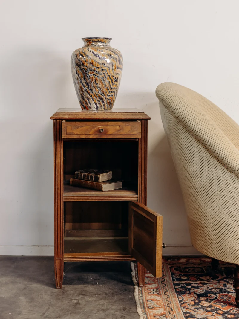 Odile, la table de chevet bois foncé et marbre N°1563