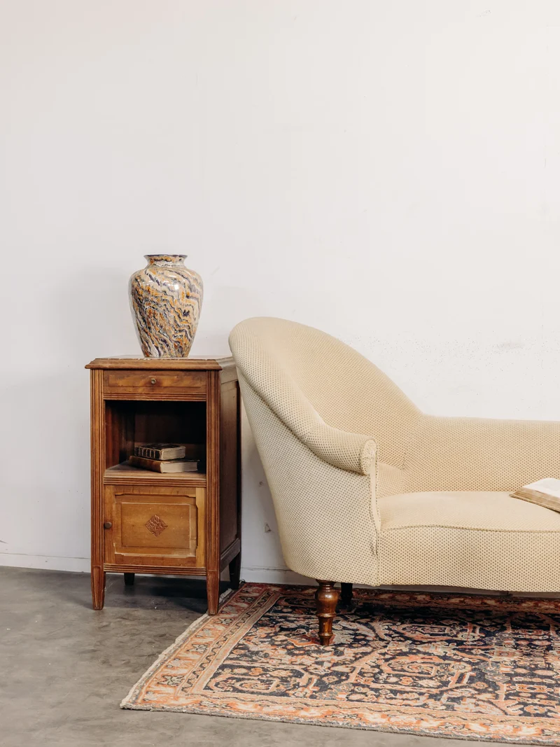 Odile, la table de chevet bois foncé et marbre N°1563
