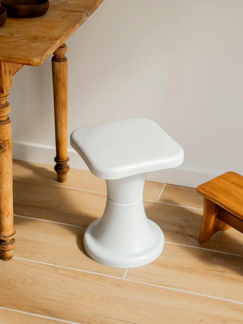 Axel, le tabouret au style Space Age N°751