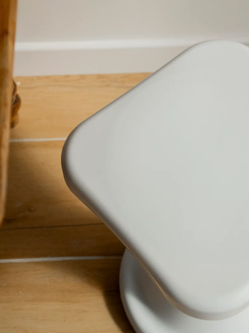 Axel, le tabouret au style Space Age N°751