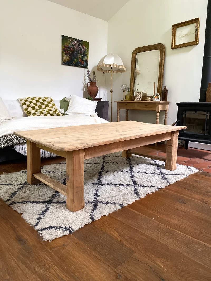 Table de ferme basse en bois ancien