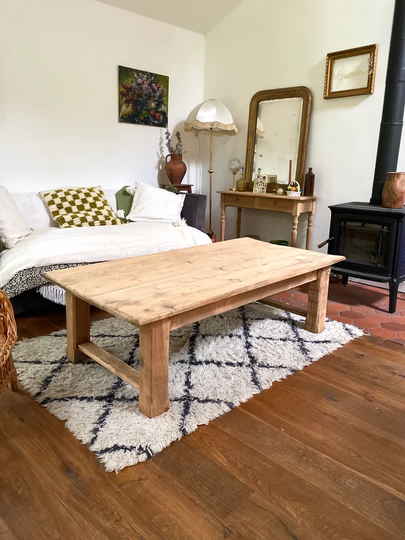 Table de ferme basse en bois ancien