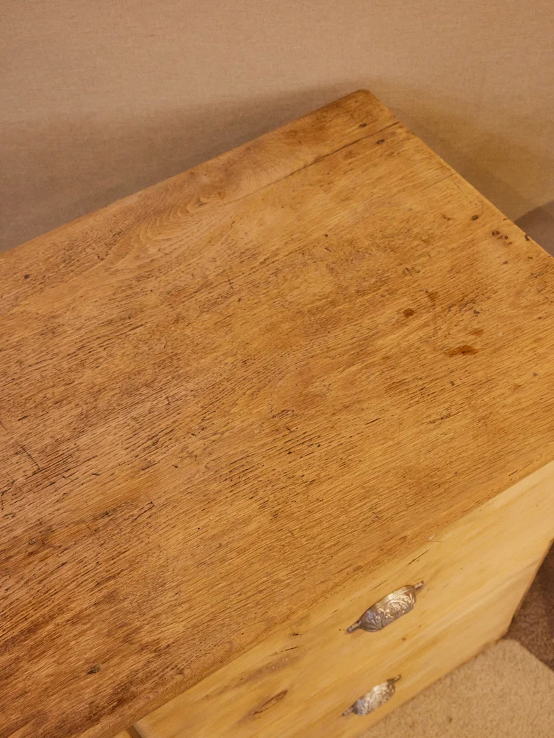 Fernand, le comptoir en bois poncé N°452