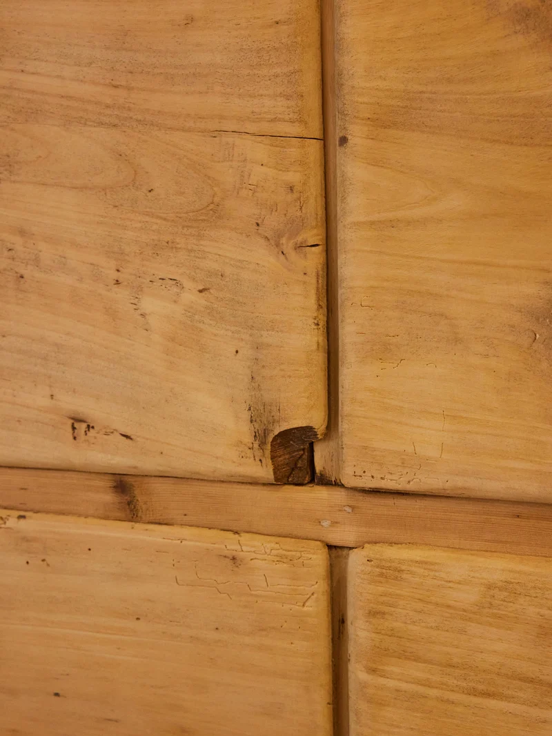 Fernand, le comptoir en bois poncé N°452