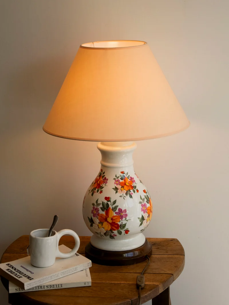 Suzanne, la grande lampe en céramique N°649