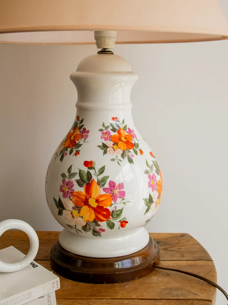 Suzanne, la grande lampe en céramique N°649