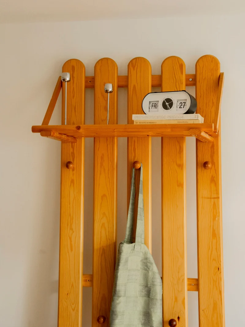 Max, le porte-manteau mural en bois N°455