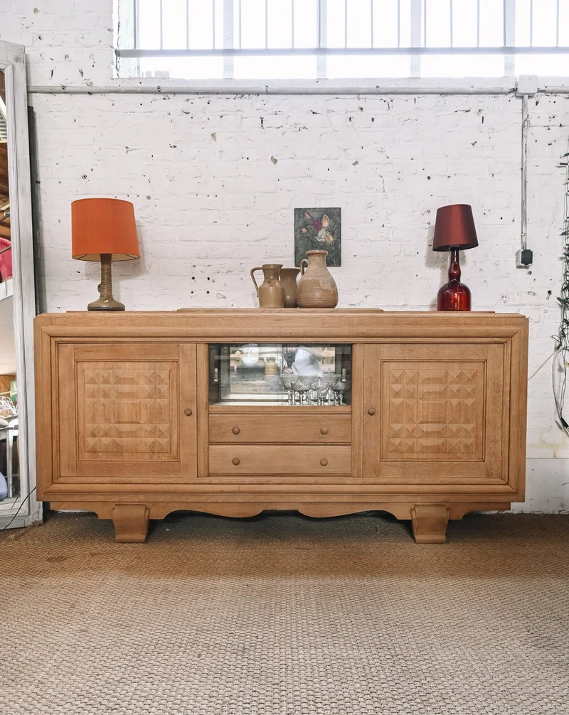 Gilbert, le buffet en bois massif travaillé N°1846