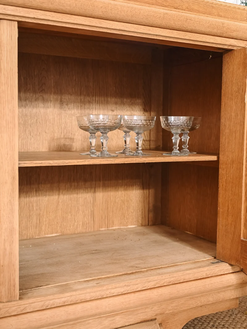 Gilbert, le buffet en bois massif travaillé N°1846
