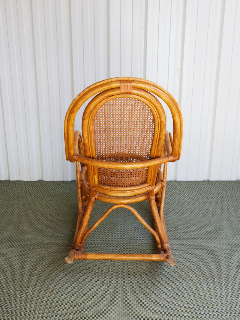 Alibert, le rocking-chair en rotin N°103