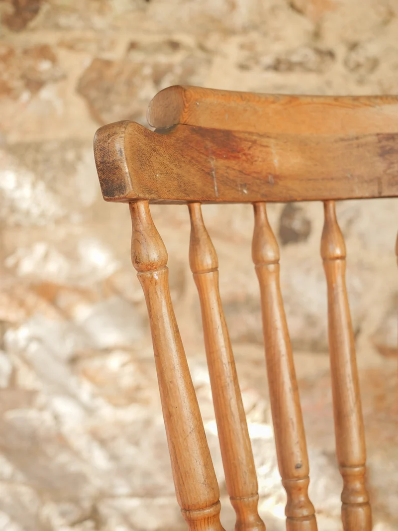 Claude, la chaise en bois rustique N°1635