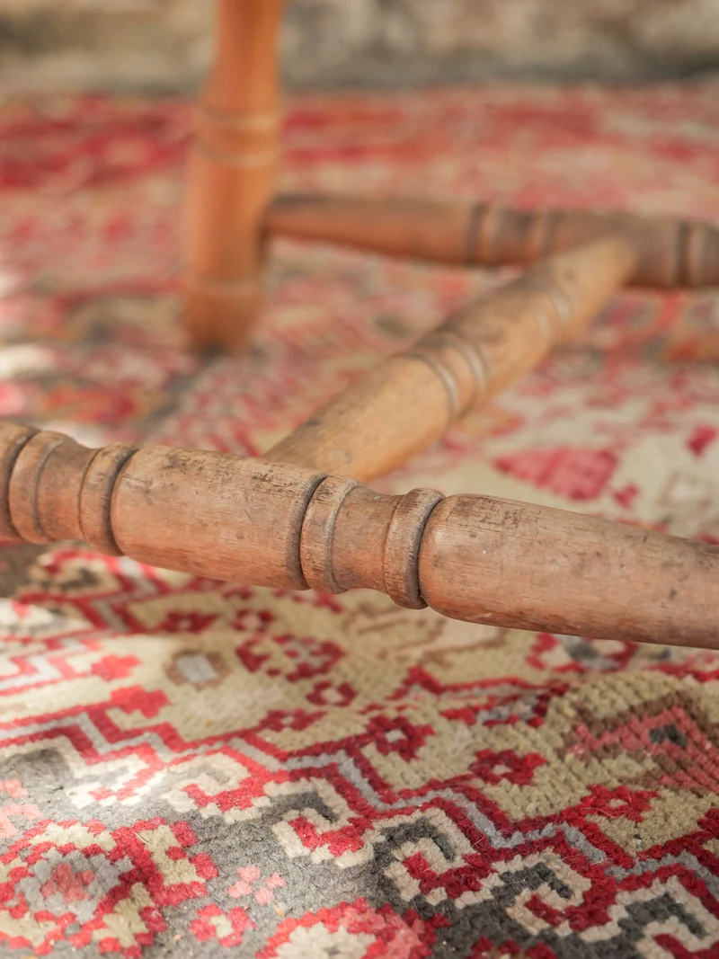 Claude, la chaise en bois rustique N°1635