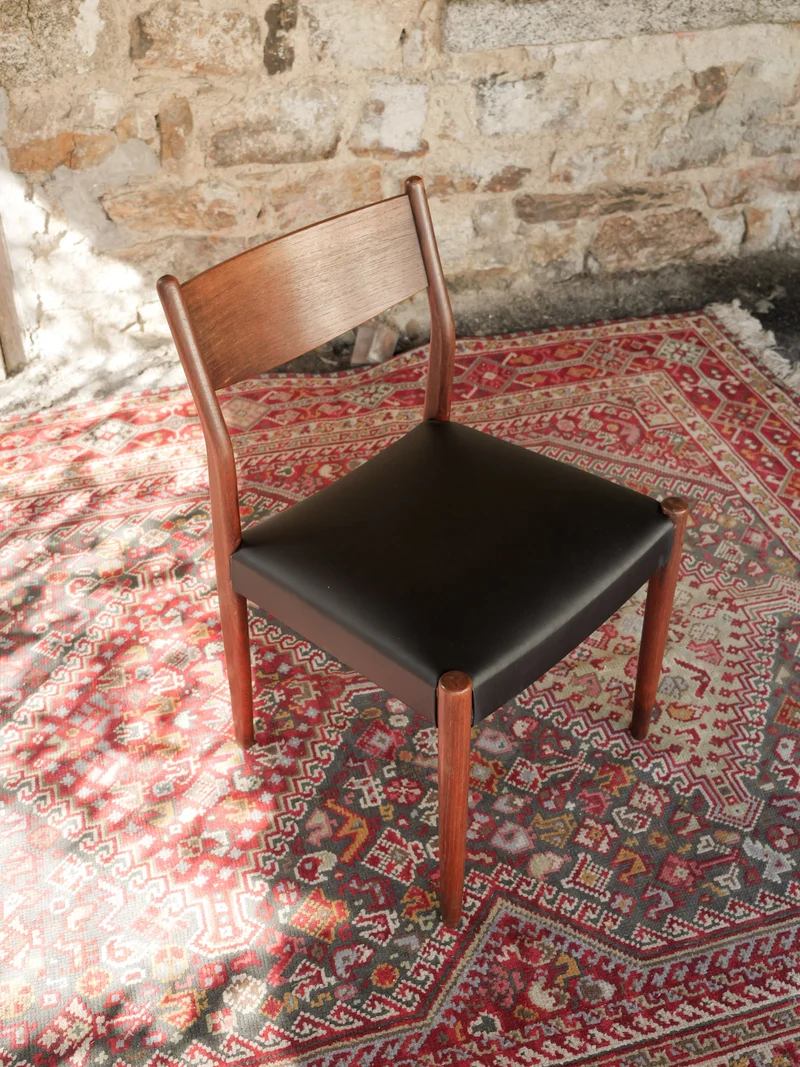 Alma, le lot de 4 chaises scandinaves N°1990