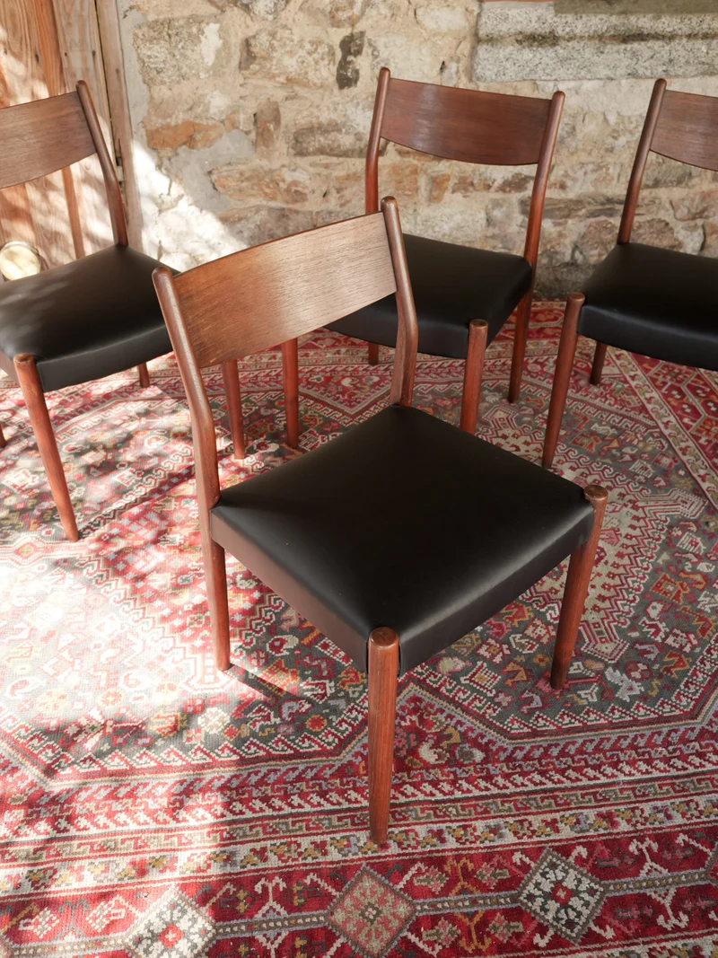 Alma, le lot de 4 chaises scandinaves N°1990