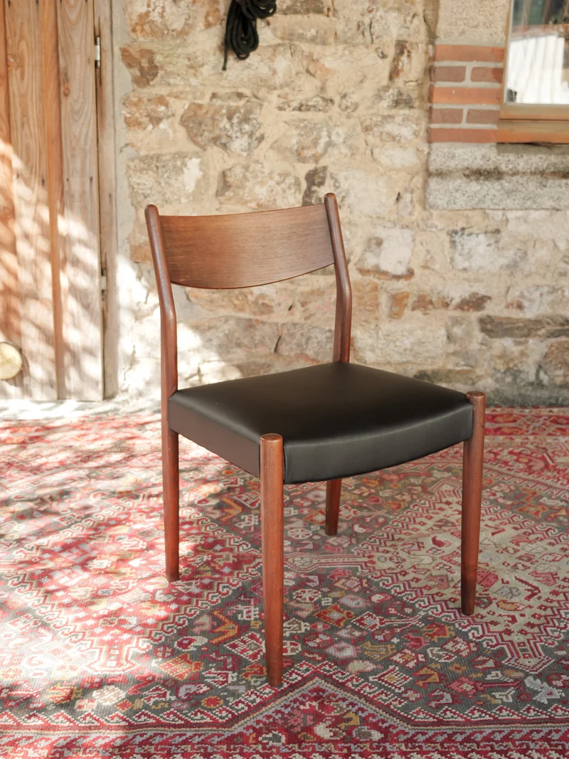 Alma, le lot de 4 chaises scandinaves N°1990