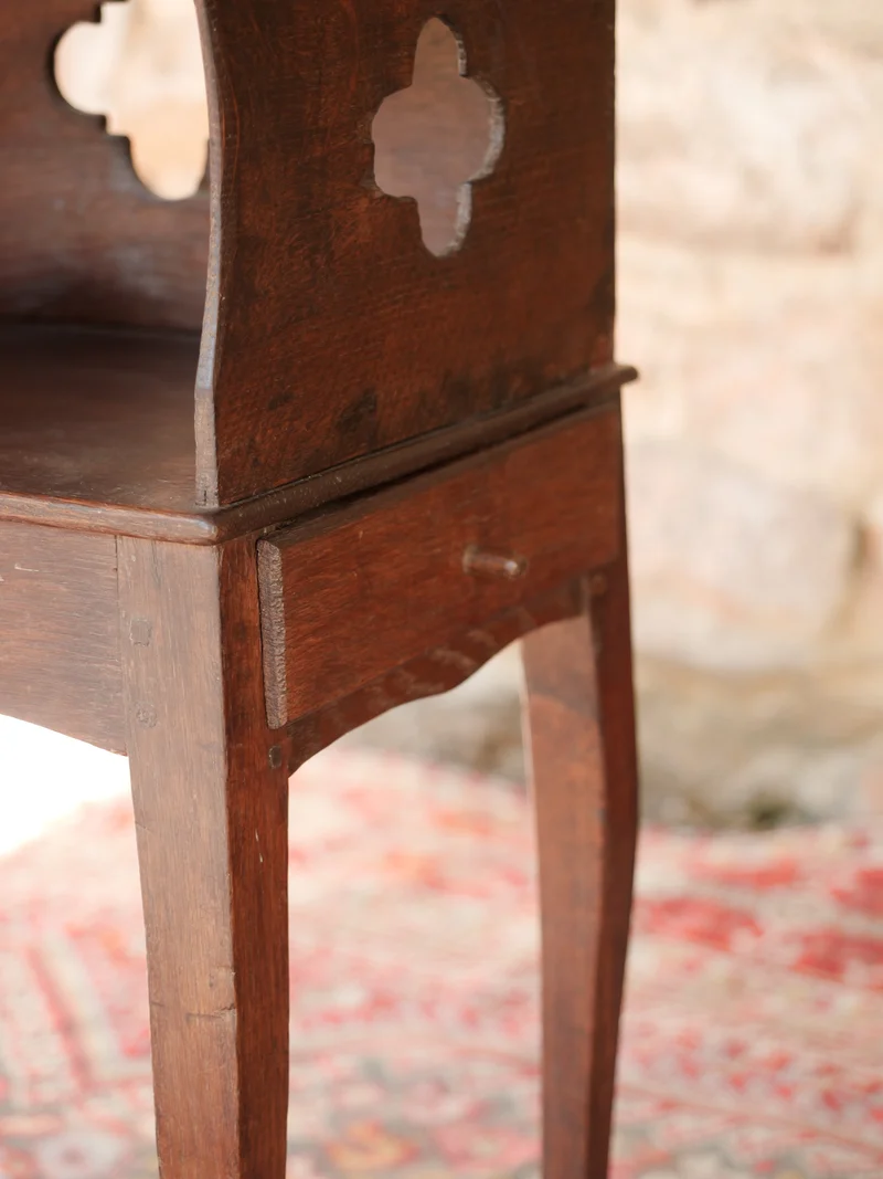 Francine, la table d'appoint au tiroir secret N°1585