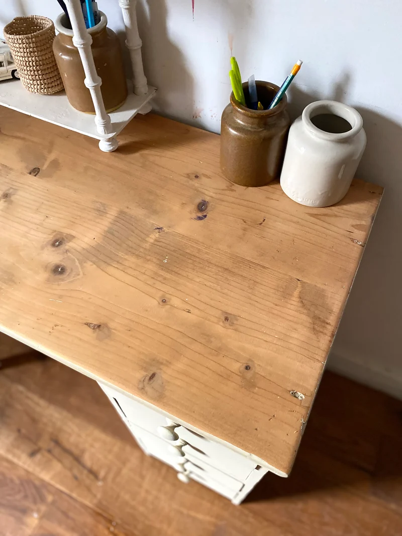 Bureau pour enfant en bois ancien