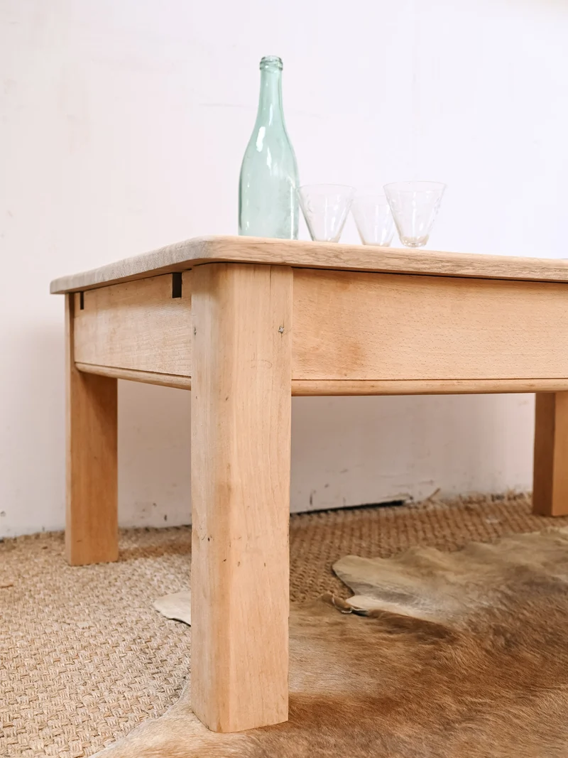 Léonie, la table basse campagne en bois clair N°1159