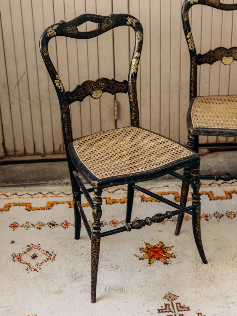 Claude, la paire de chaises au style asiatique N°1601