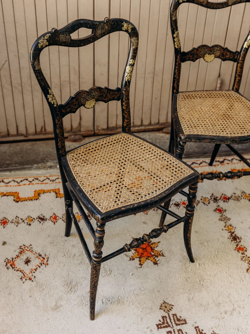 Claude, la paire de chaises au style asiatique N°1601