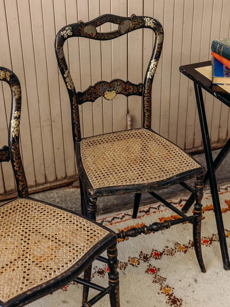 Claude, la paire de chaises au style asiatique N°1601