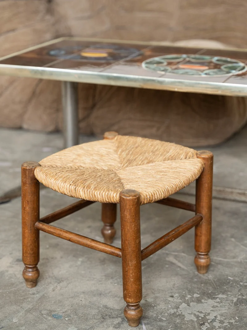 Regis, la paire de petits tabourets N°1572