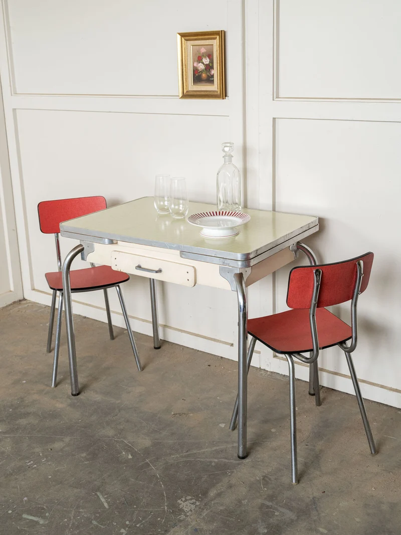 Karla, la table à manger en formica N°1280