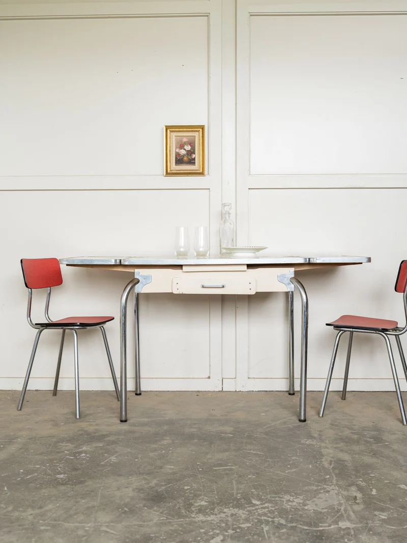 Karla, la table à manger en formica N°1280