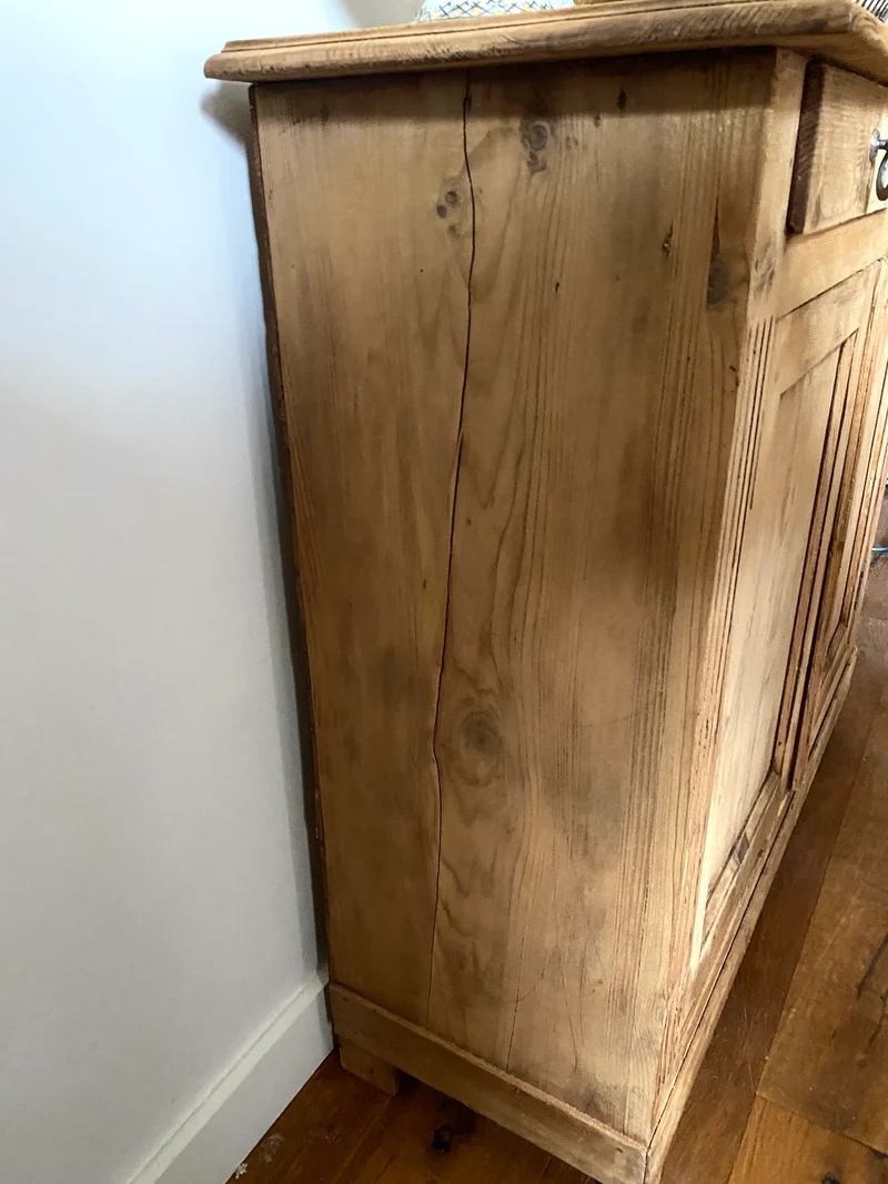 Buffet parisien en bois ancien