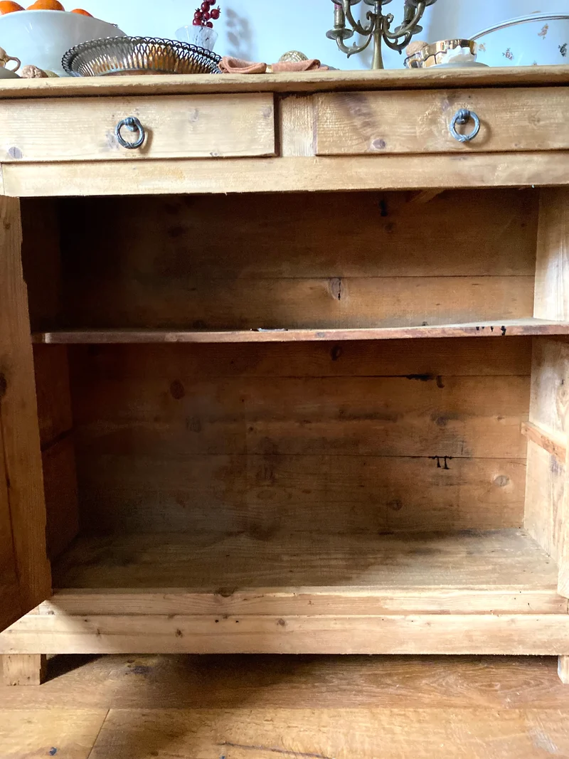 Buffet parisien en bois ancien