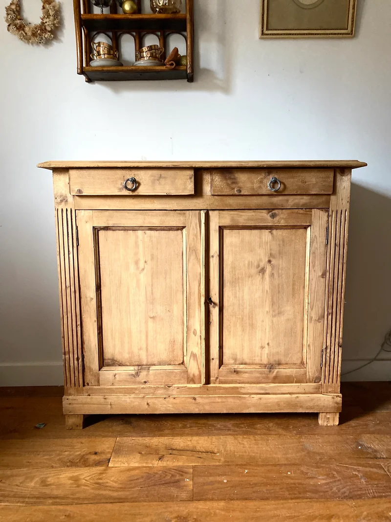 Buffet parisien en bois ancien