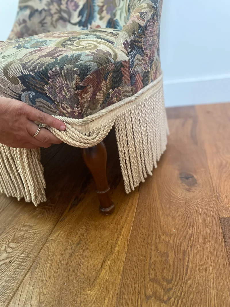 Paire de fauteuils crapaud ancien en tapisserie