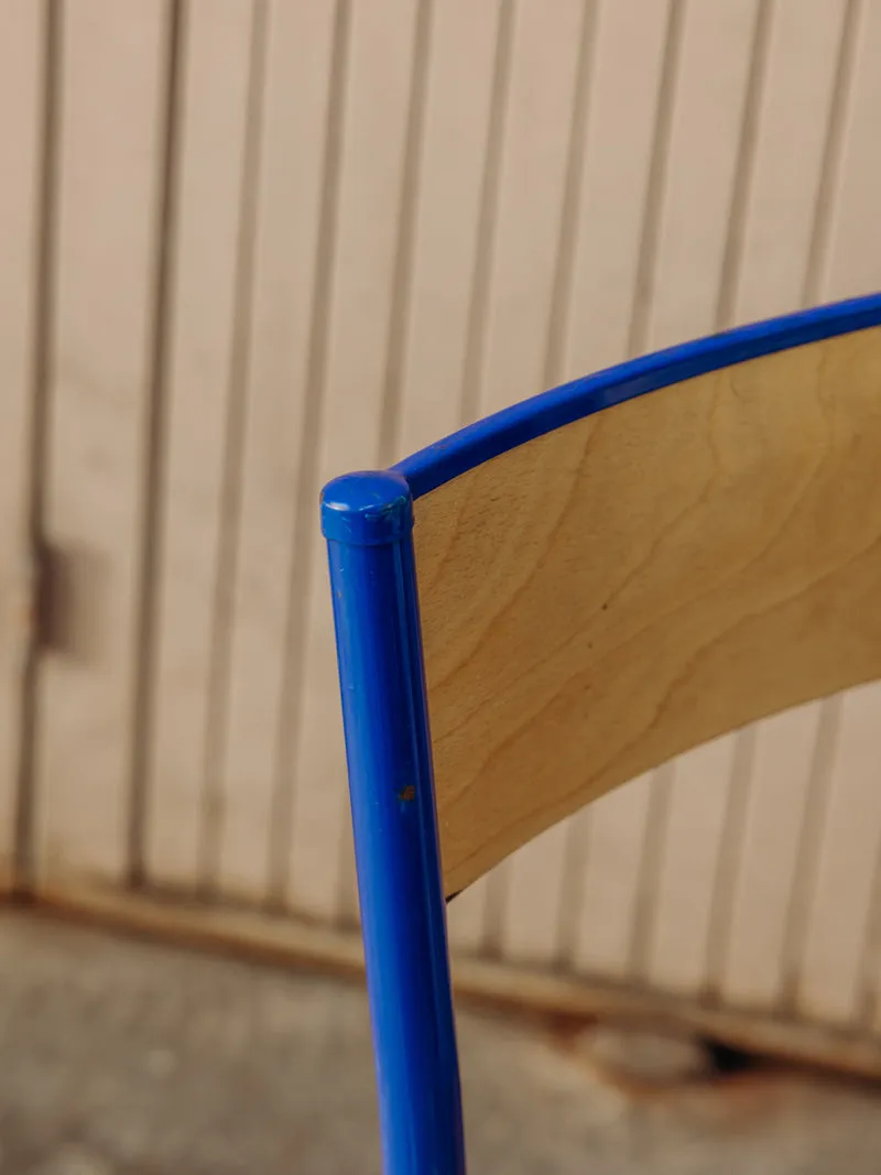 Alma, la chaise d'écolier à la structure bleu électrique N°1957