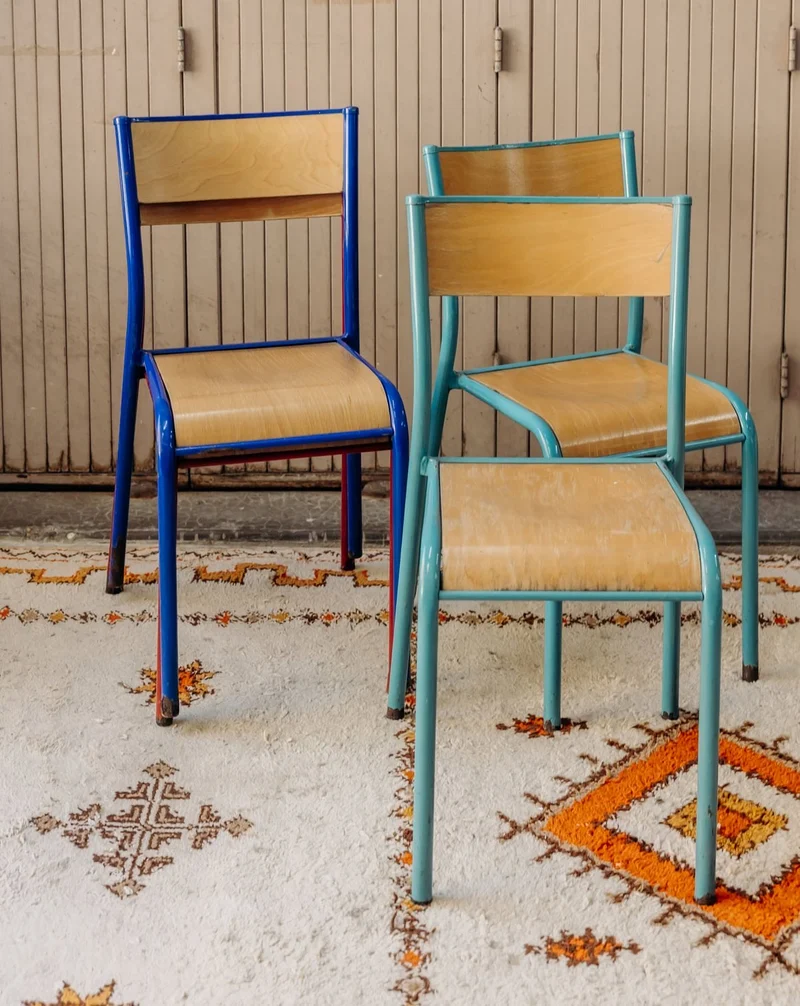 Alma, la chaise d'écolier à la structure bleu ciel N°1959